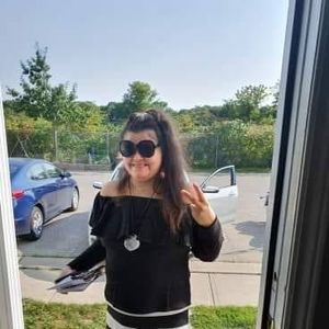 Meet your Posher, Michele